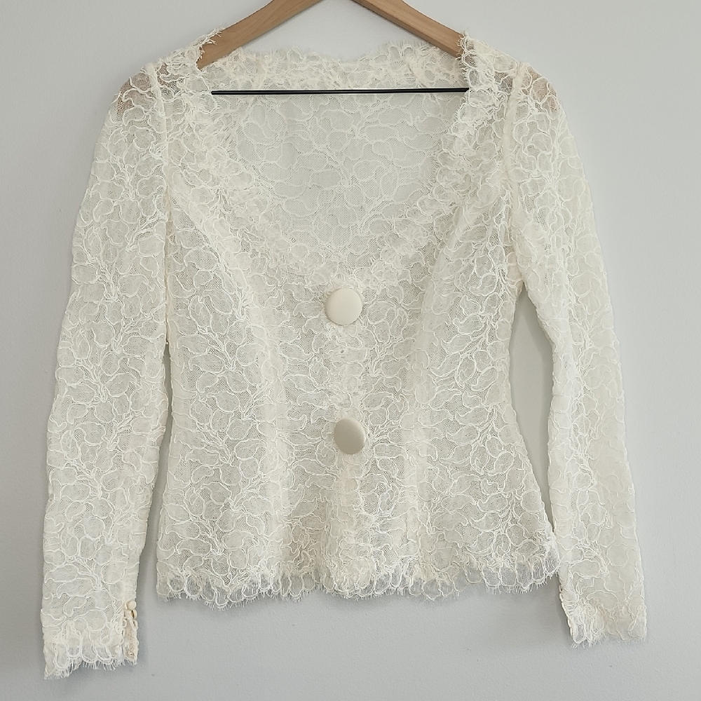 Elegant Lace White Bridal Jacket